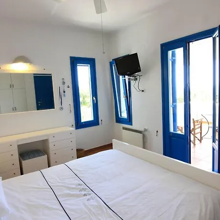 فيلة O&k 3-bedroom With Sea View, Golden Beach, Paros *