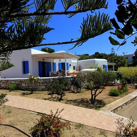 O&k 3-bedroom With Sea View, Golden Beach, Paros فيلة