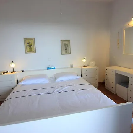 O&k 3-bedroom With Sea View, Golden Beach, Paros