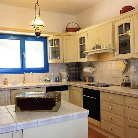 O&k 3-bedroom With Sea View, Golden Beach, Paros *