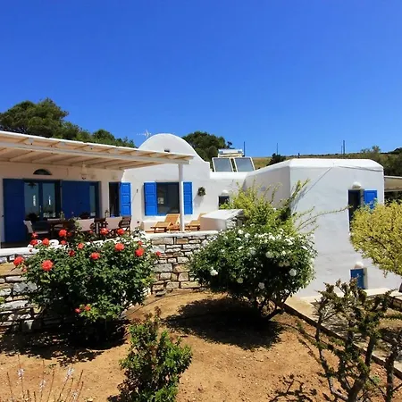 O&k 3-bedroom With Sea View, Golden Beach, Paros فيلة كريس أكتي