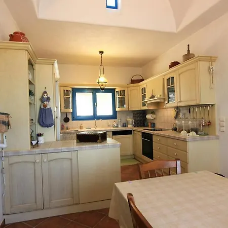 O&k 3-bedroom With Sea View, Golden Beach, Paros *