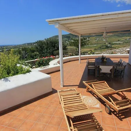 O&k 3-bedroom With Sea View, Golden Beach, Paros فيلة كريس أكتي